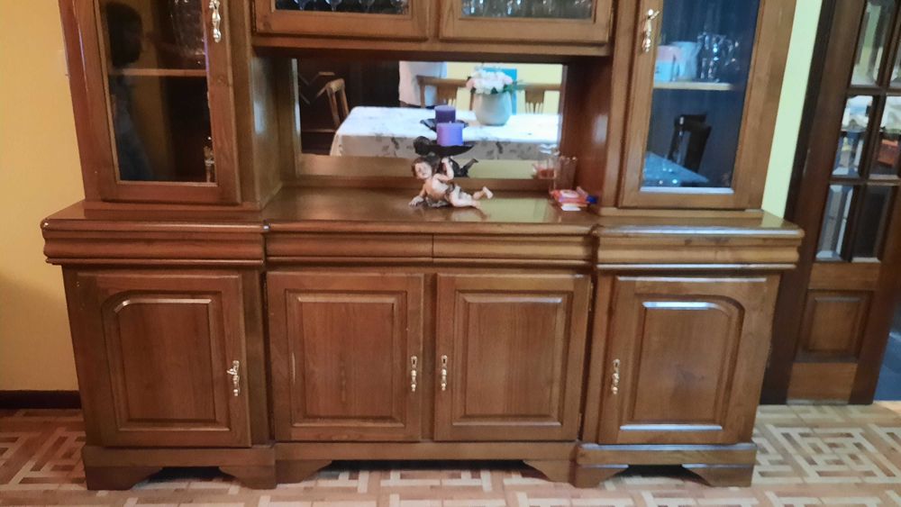 Mavel de sala em madeira