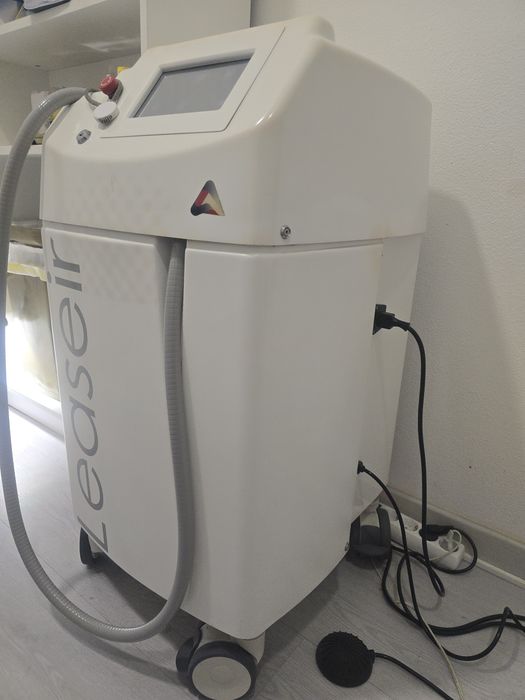 Equipamento depilação laser LEASEIR