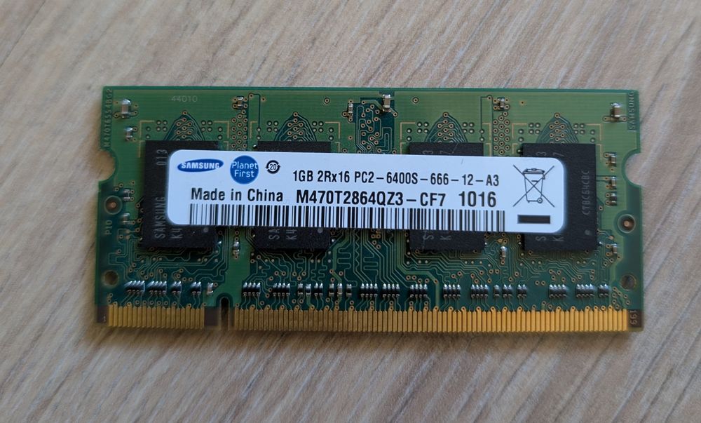 Оперативна пам'ять samsung 1Gb 2rx16 pc2-6400s-666-12-a3