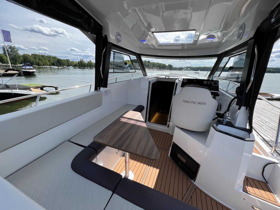Nowa łódź motorowa Nautic 990 Houseboat 7 osobowa 60-250 KM_Eskapader