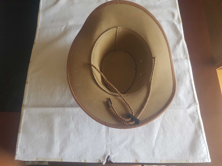 Chapéu de Feltro Desportivo em Castanho para Homem