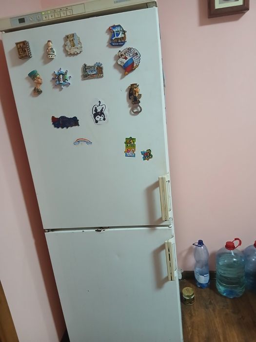 Холодильник liebherr