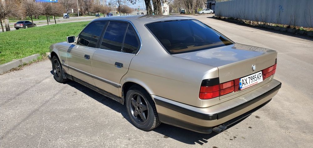 Продам BMW E34 M50B25