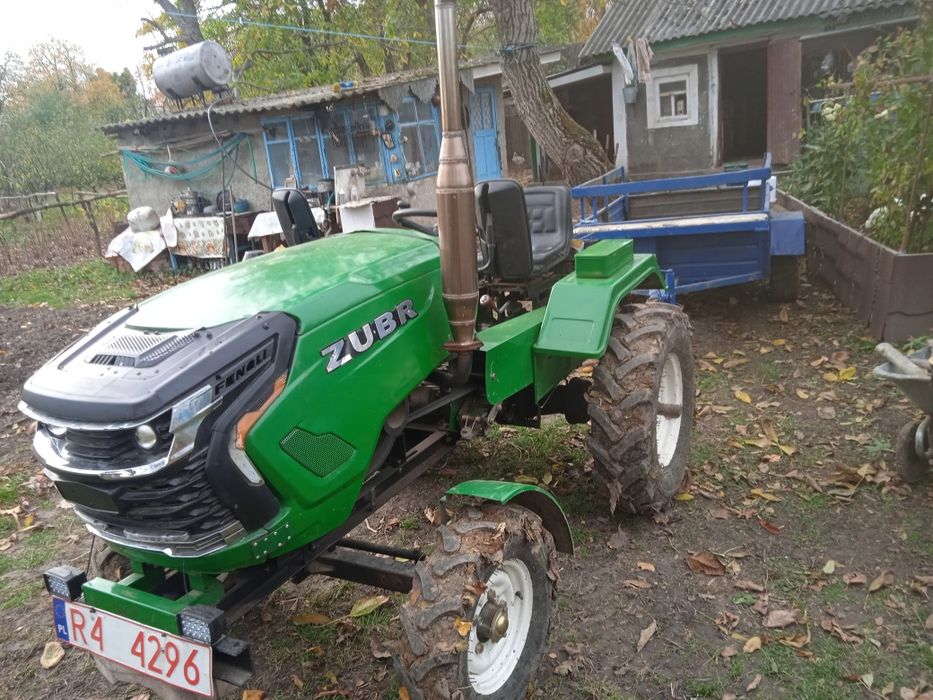 Продам трактор ном.тел