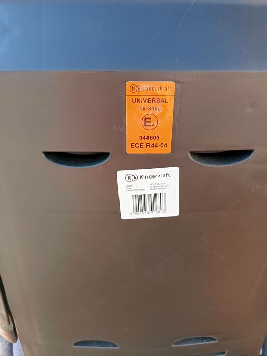 Fotelik Kinder Kraft 15-36