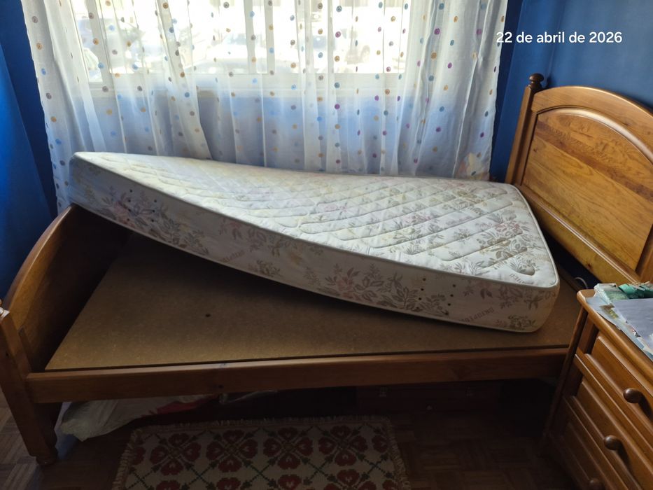 Mobília de quarto pessoa só