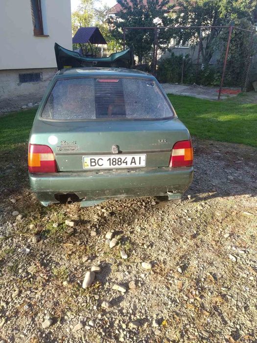 Продам машину Славута 1.2