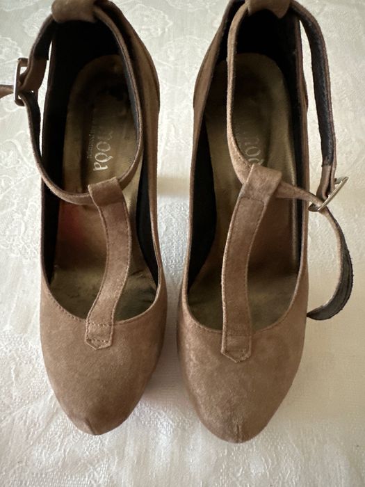 Sapato em camurça senhora