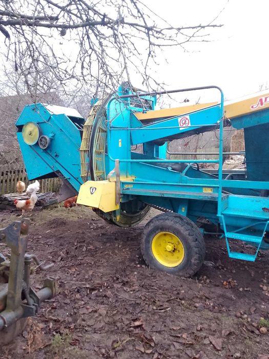 Комбайн Анна Z 644