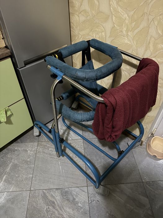 Динамічний Вертикалізатор. Ходунки для дітей з ДЦП, інвалідністю.