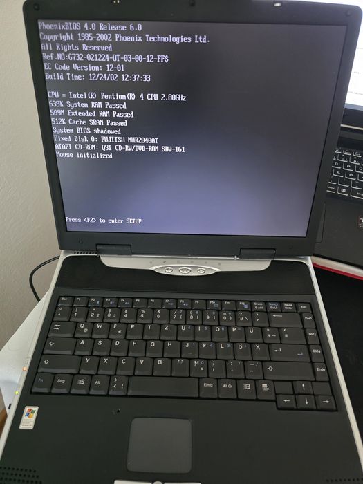 laptop pentium 4 retro ecs green732 Ati 8500 pentium 4