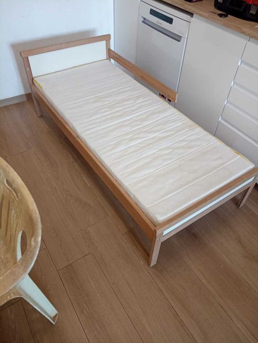 cama de criança do ikea (singlar) com colchão
