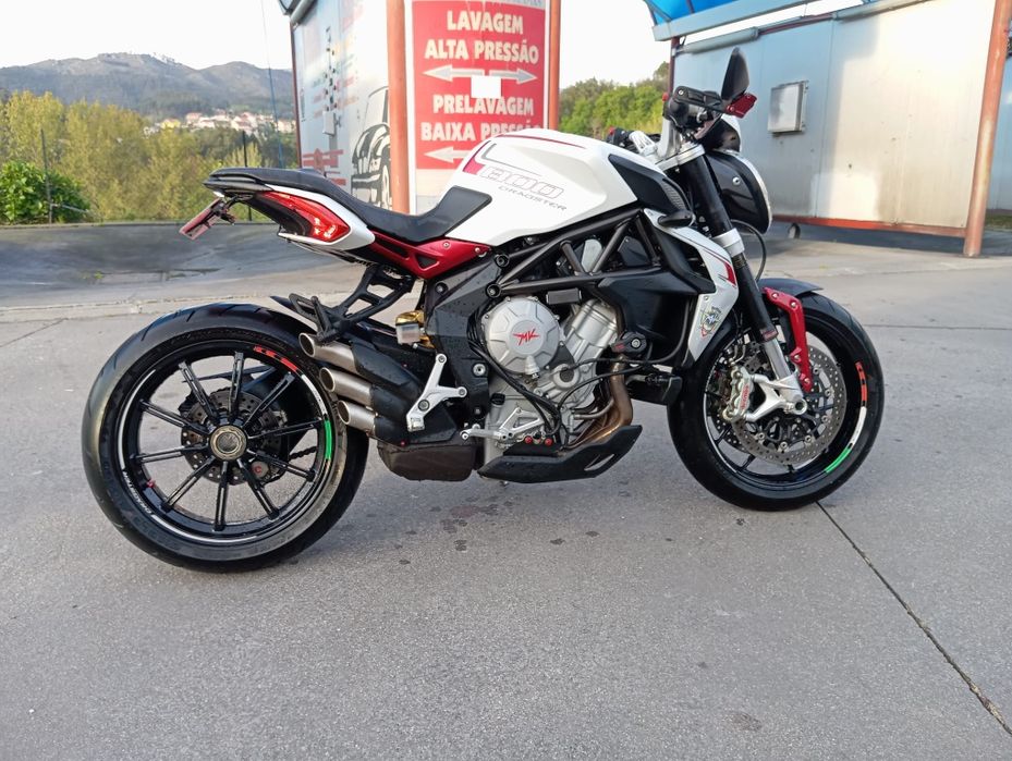Mv agusta dragster 800