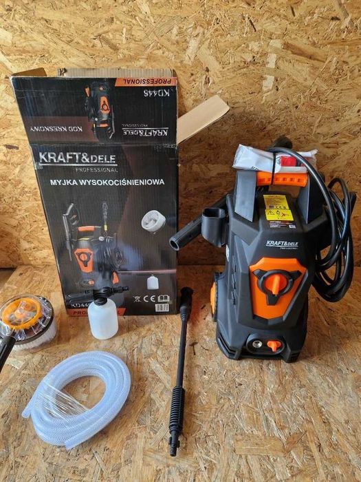 Мийка високого тиску 200 бар, 2000 Вт. Мийка автомобільна. Кёрхер.