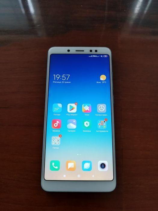 Продаю телефон Redmi Note 5