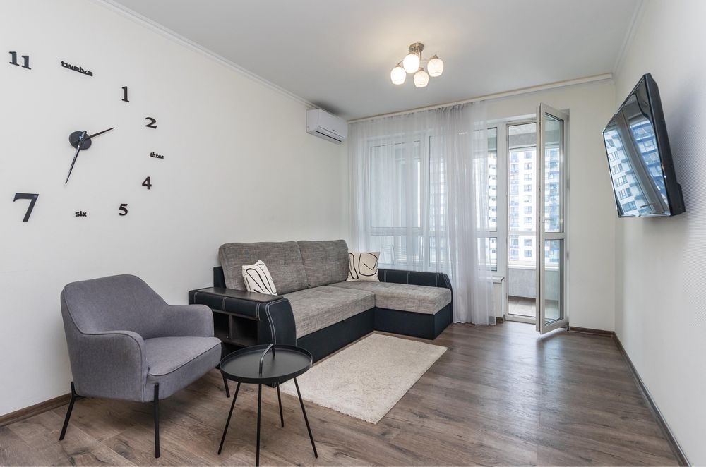 Фантастичний вид на Дніпро. ЖК Зарічний. 2к квартира подобово.