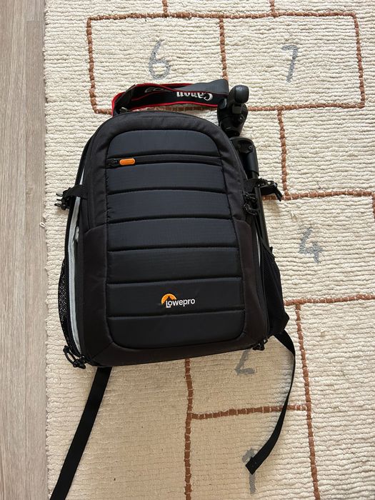 Máquina fotográfica Canon 90 D (32.5mp) + objetiva