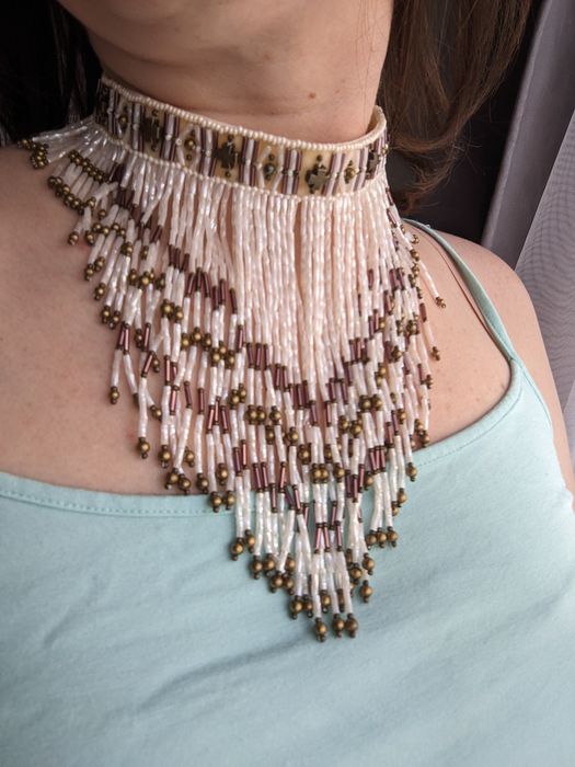 Борщівський язик. Чорний з чорними квітами в наявності. Інші під замов