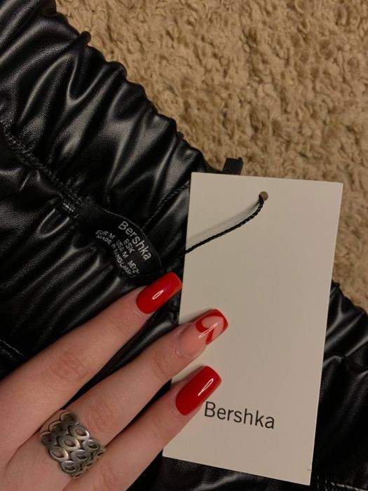 кожаные штаны Bershka