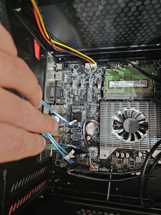 Servidor mini itx nas 15w tdp