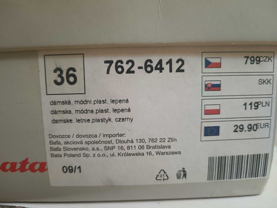 Czarne sandały obcas Bata
