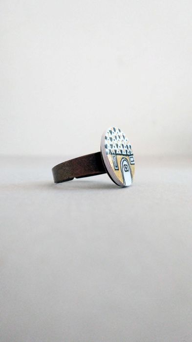 Anel ajustável com casinha