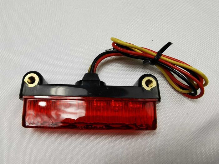 Lampa tylna SHIN YO mini LED, szkło przezroczyste znak E