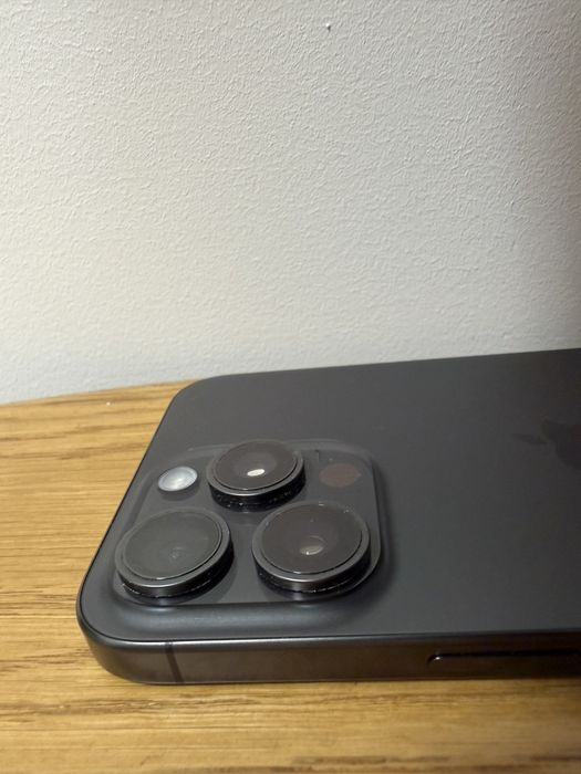 iPhone 15 Pro Max 256GB Tytan Czarny stan jak NOWY nieużywany kabel