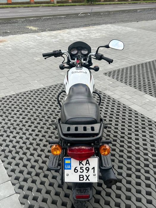 Bajaj Boxer BM150