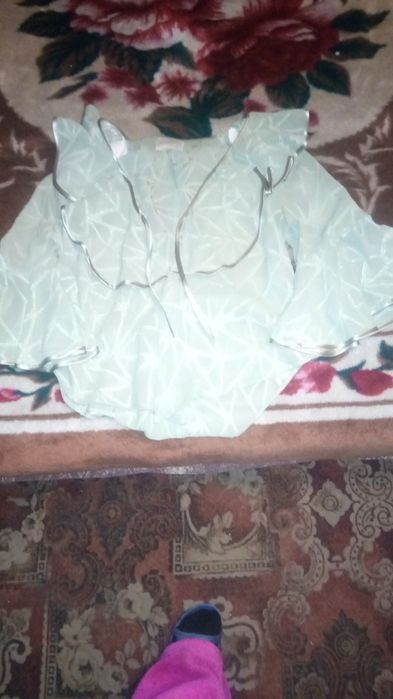 Продам женский костюм