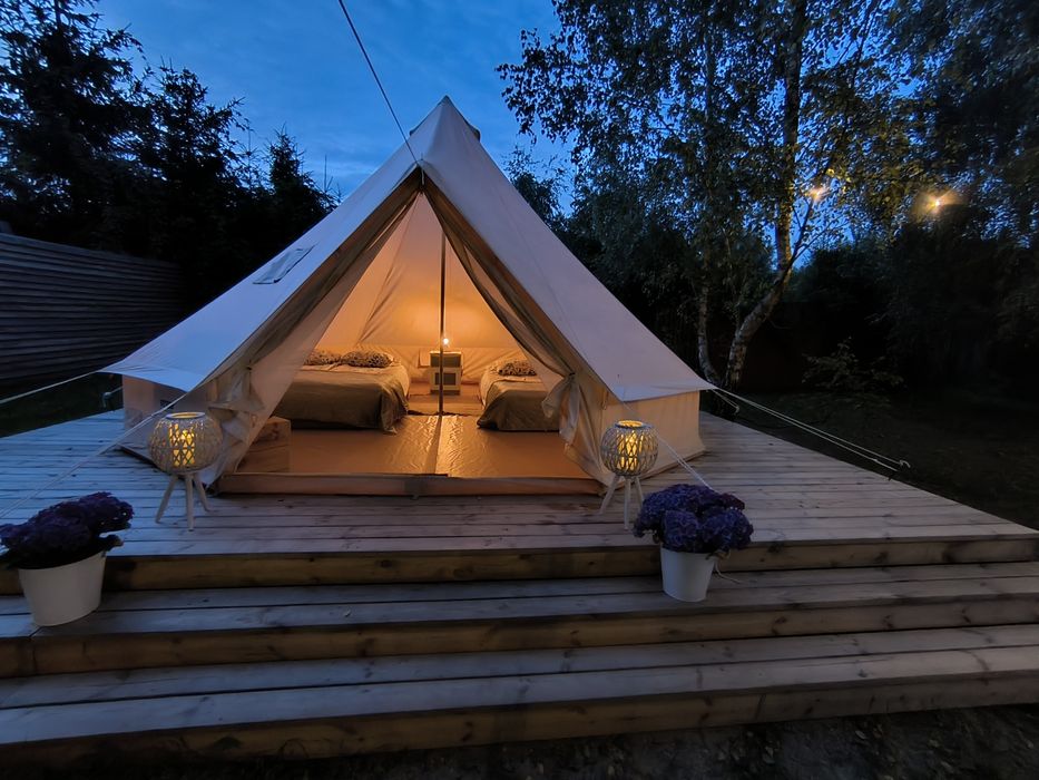Brzozowisko. Glamping, namiot, Wiele, Kaszuby, balia, balia ogrodowa, jacuzzi, nocleg  na Kaszubach, jezioro Wielewskie. Nowość