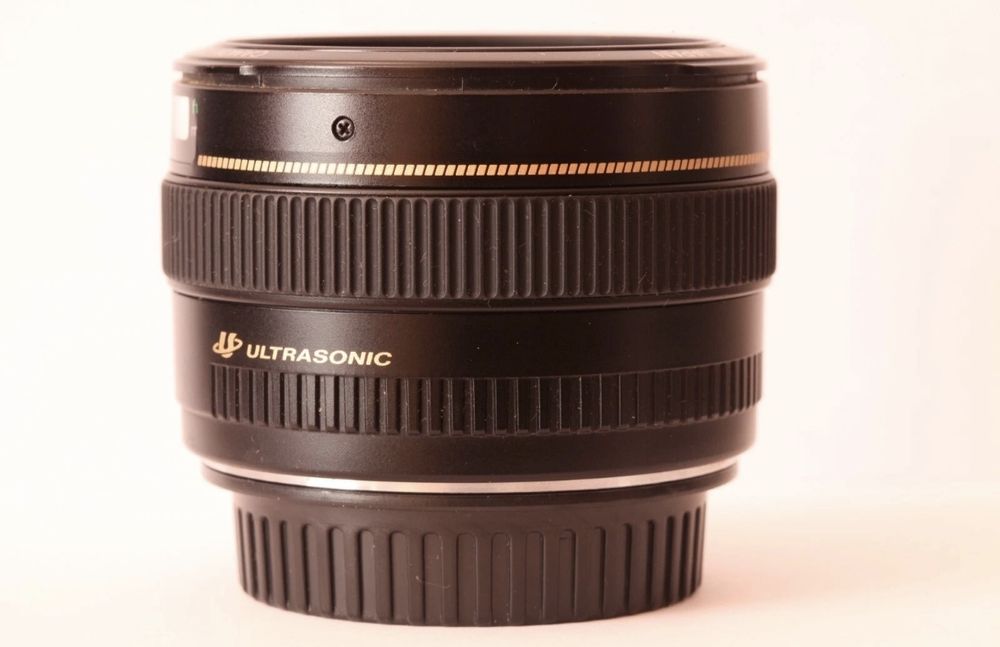 Canon EF 50 f1.4 USM