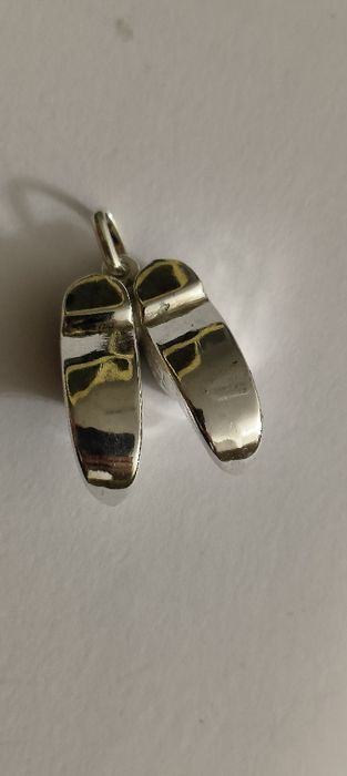 Pendente em prata sapatos