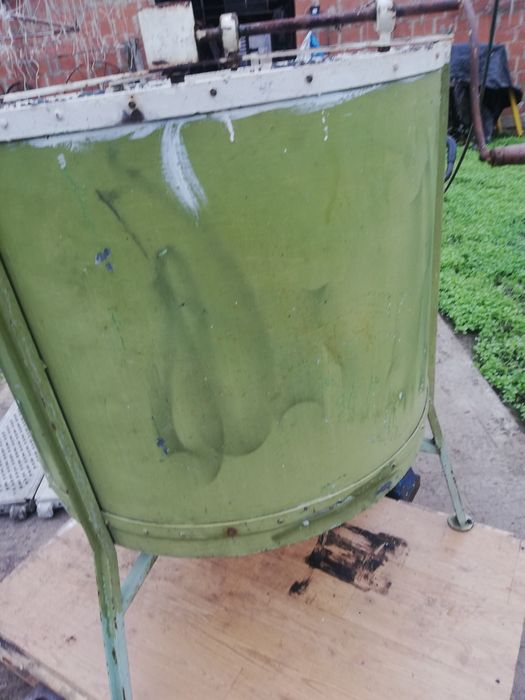Starocie stara wirówka do miodu