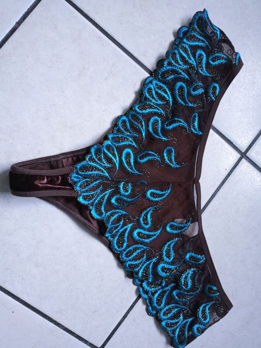 Majtki stringi damskie