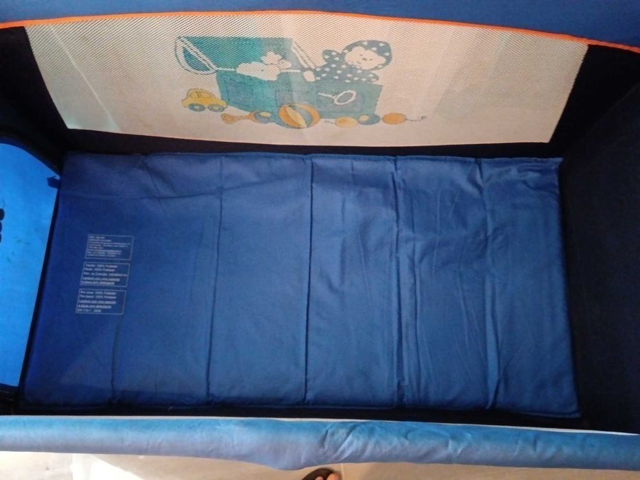 Cama de viagem com colchão
