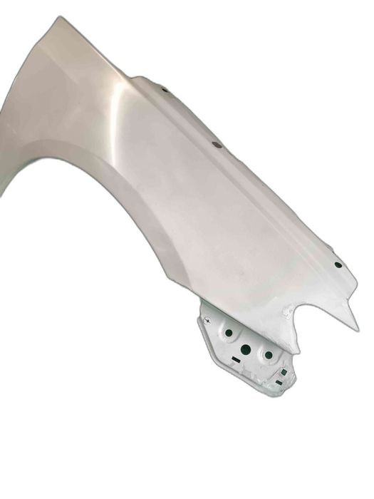 Guarda-lamas Direito VW SCIROCCO III 1K8821106 (OEM)