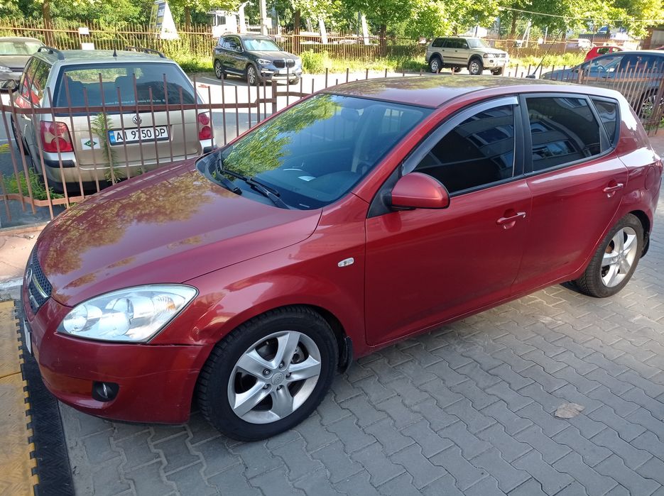 Kia Cee'd Автомат 2.0 бензин