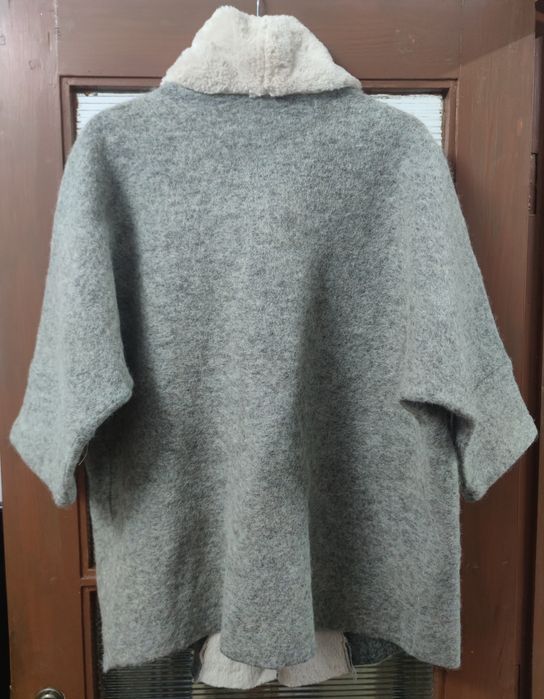 Casaco Feminino Novo c/Etiqueta – Cinza c/Forro de Pelo, Veste Até XL