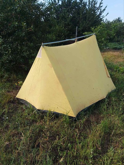 Продам двухместную палатку. Б/у