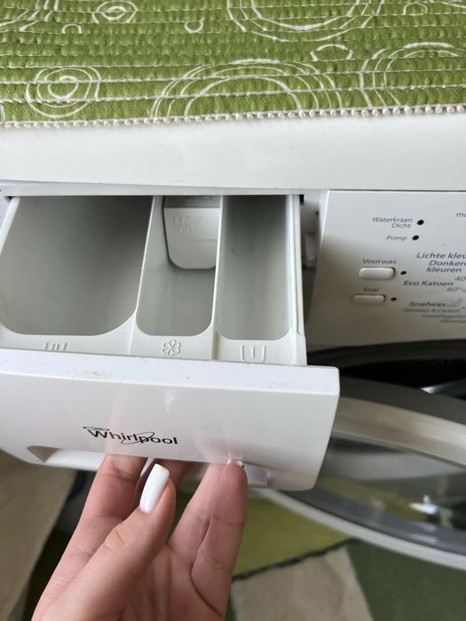 Пральна машинка Whirlpool