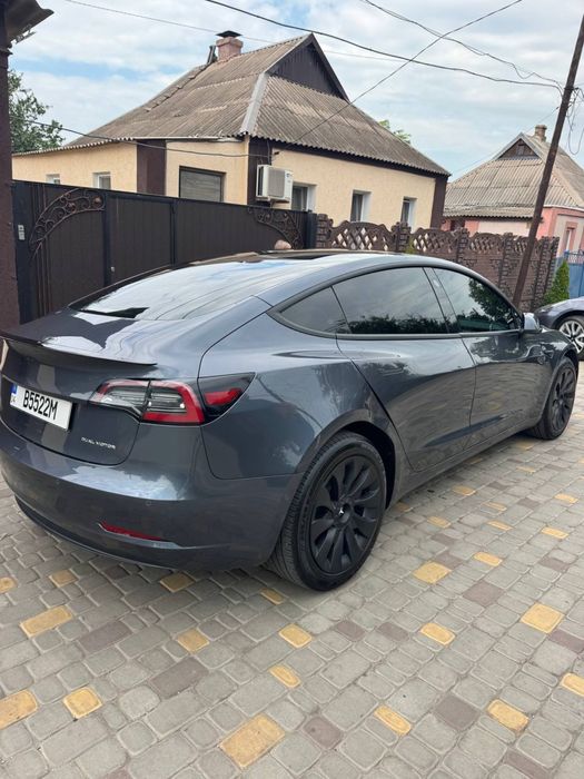 Tesla Model 3 2020