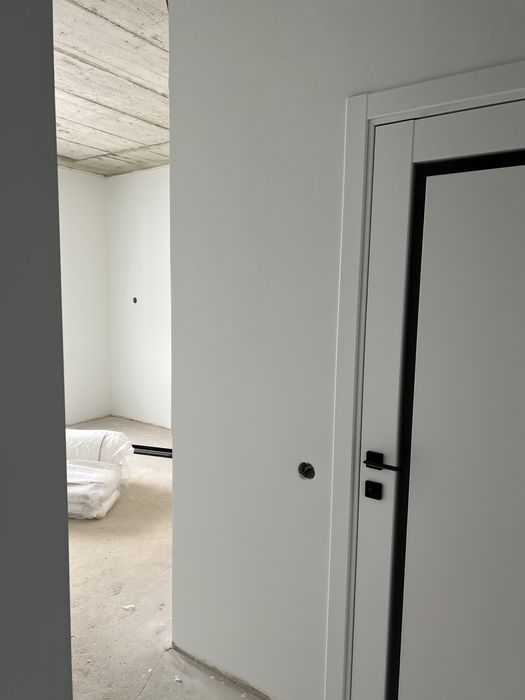 Продаж півторакімнатної, будинок зданй