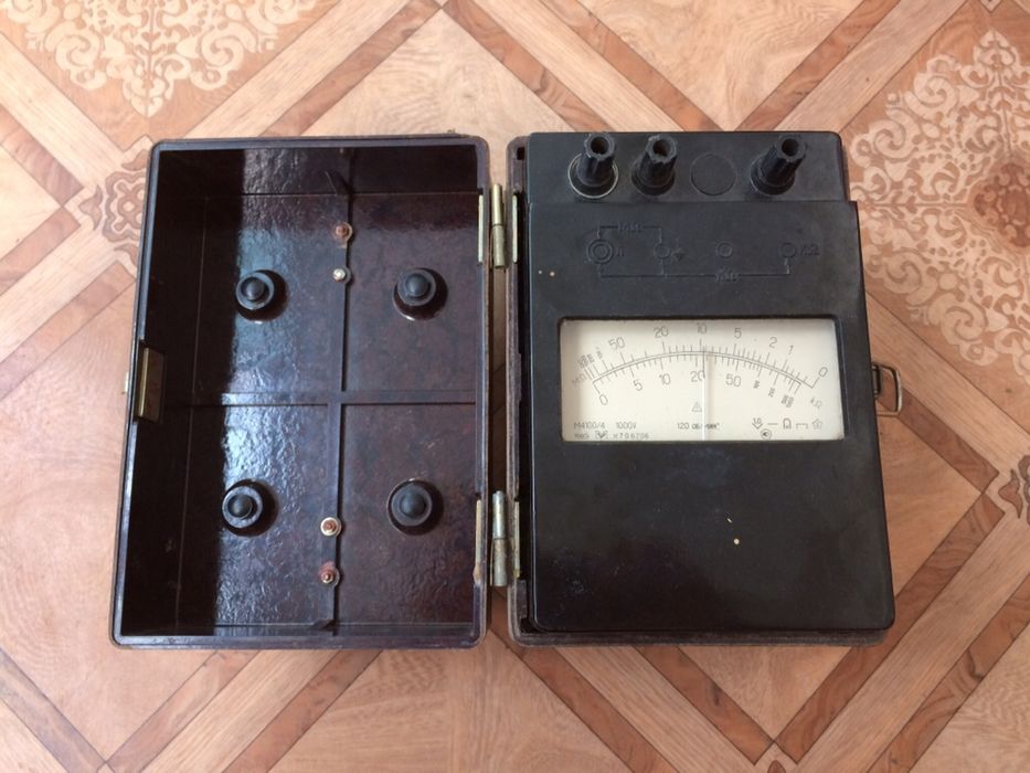 Мегаометр М4100