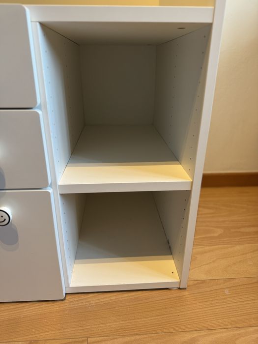 Trocador / Secretaria Ikea - comolta