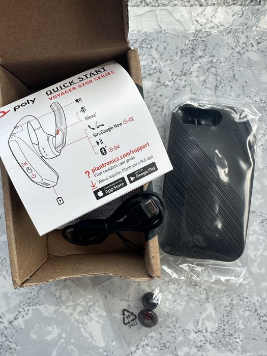 Гарнітура Poly Voyager 5200 UC Black