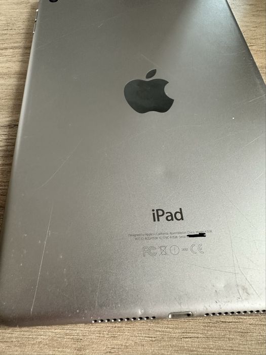 iPad Mini 4 Geração - 64GB - Wifi