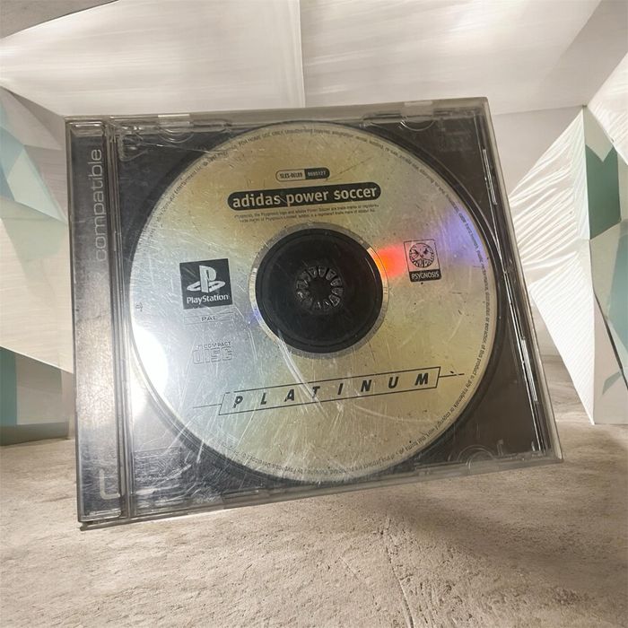 Consola SONY PS One (PlayStation 1) + 2 Jogos (A Funcionar)