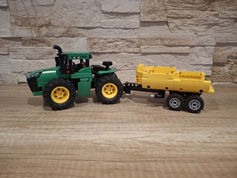 Lego Technic 42136 Traktor John Deere