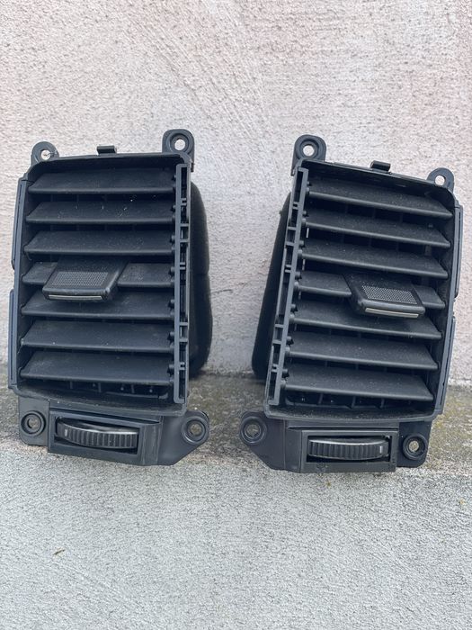 Центральні дефлектори KIA MAGENTIS FL 09-10